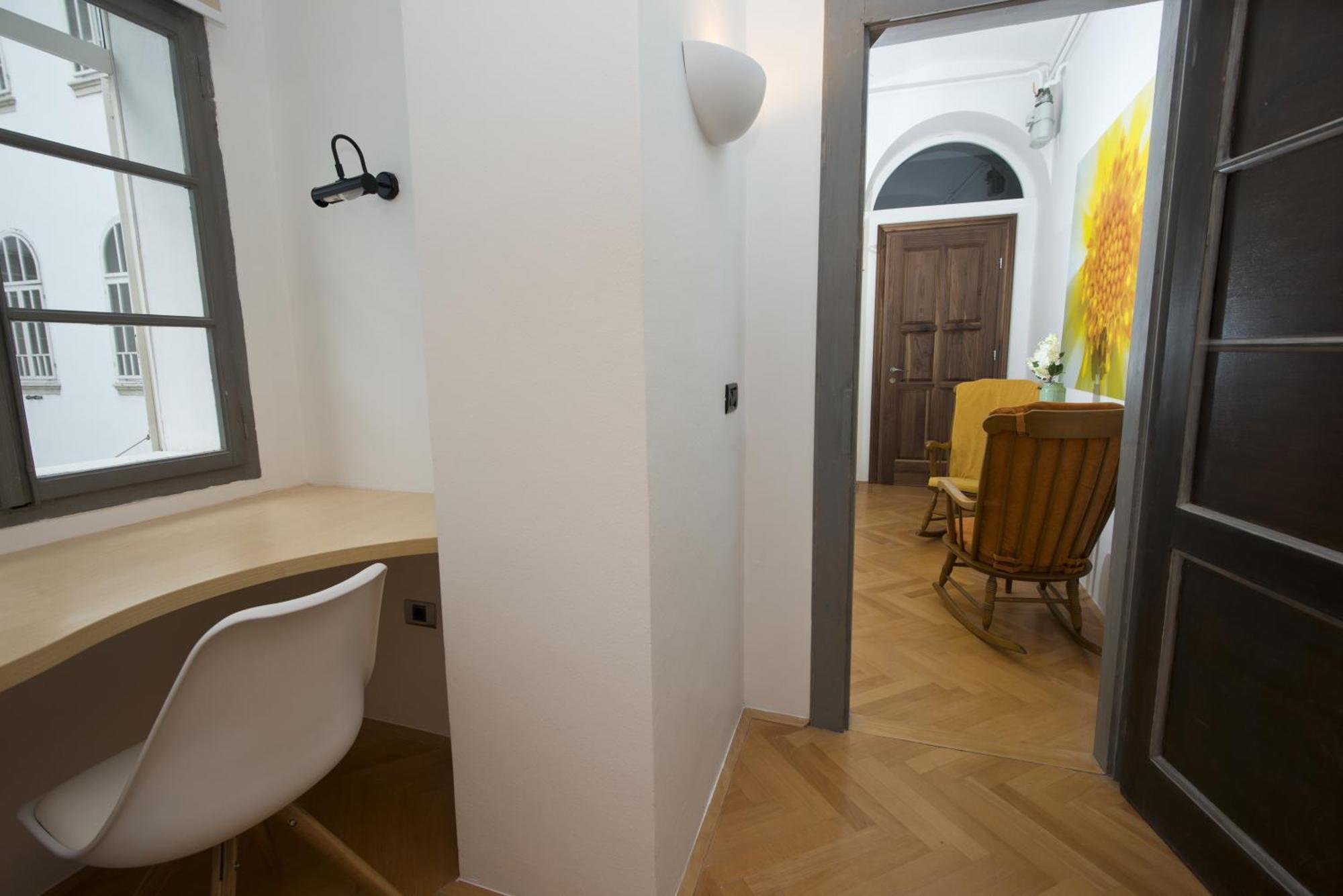 Galeria River Hiša za goste 3*